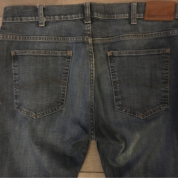 LEE JEANS L231 MODERN SERIES SLIM FIT TAPERED LEG SIZE 34” x 32” - Picture 8 of 10